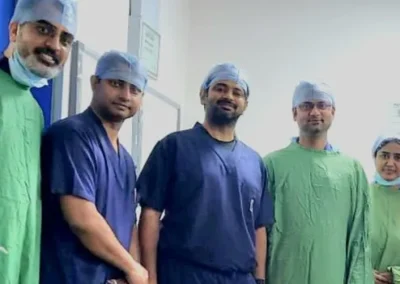 Doctor-with-other-doctors